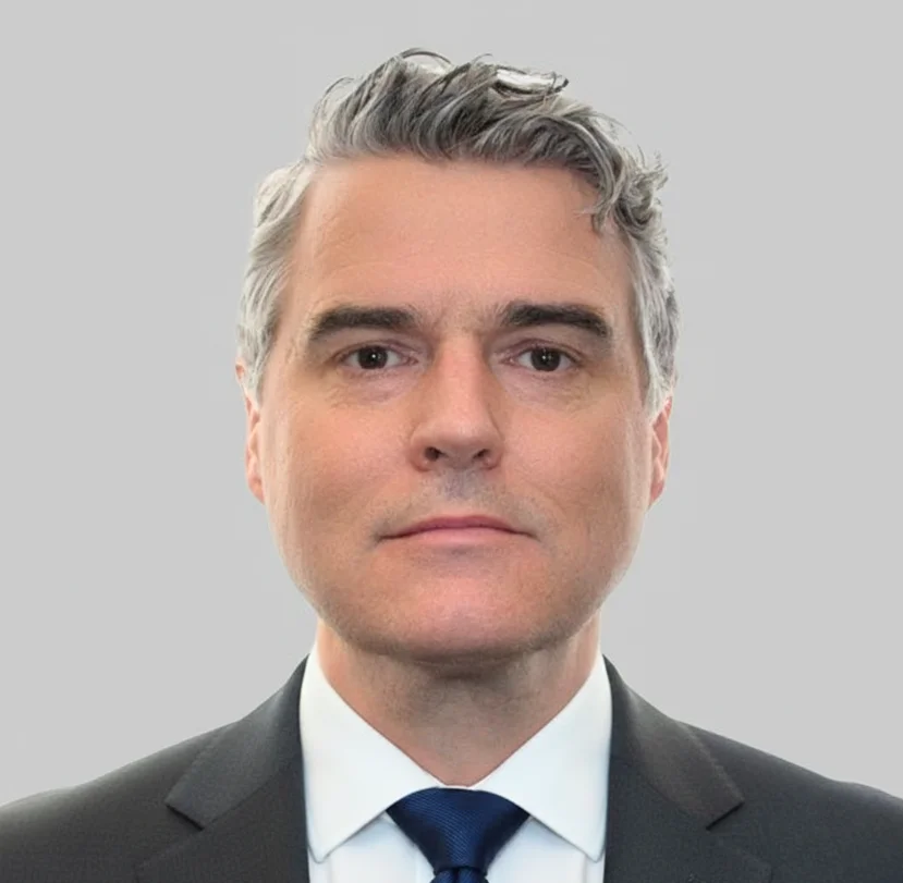 Mr. Alyn  Bailey