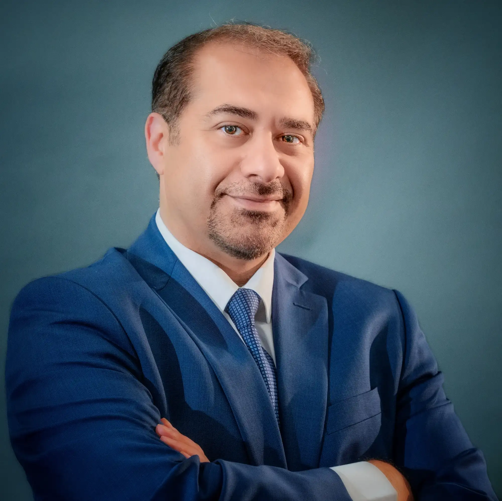 Dr. Harri  Emari
